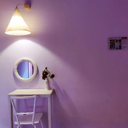 Bed & Breakfast Art Rooms Joyful People Alberobello